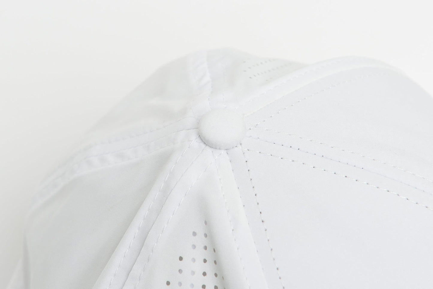 DBDLWhite Birdie Hat Blank